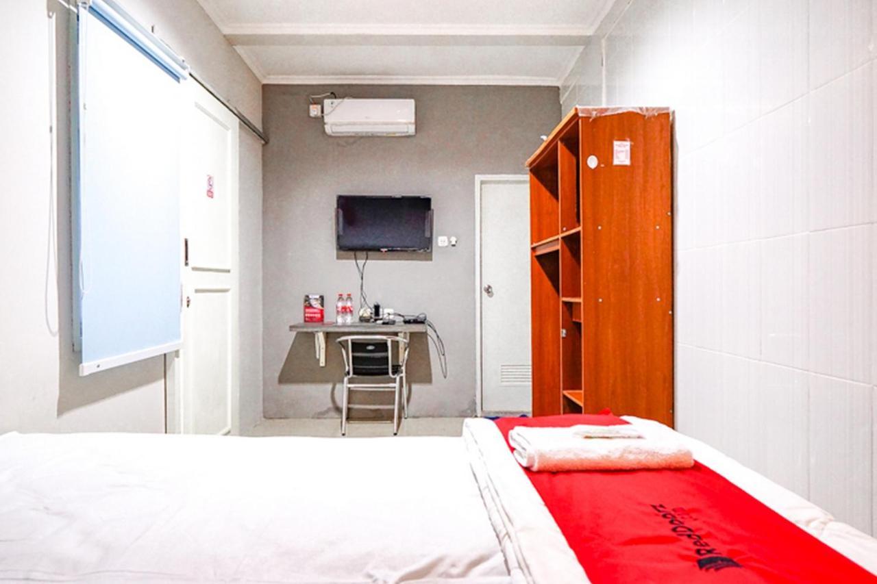 Reddoorz @ Citraland Surabaya Otel Dış mekan fotoğraf